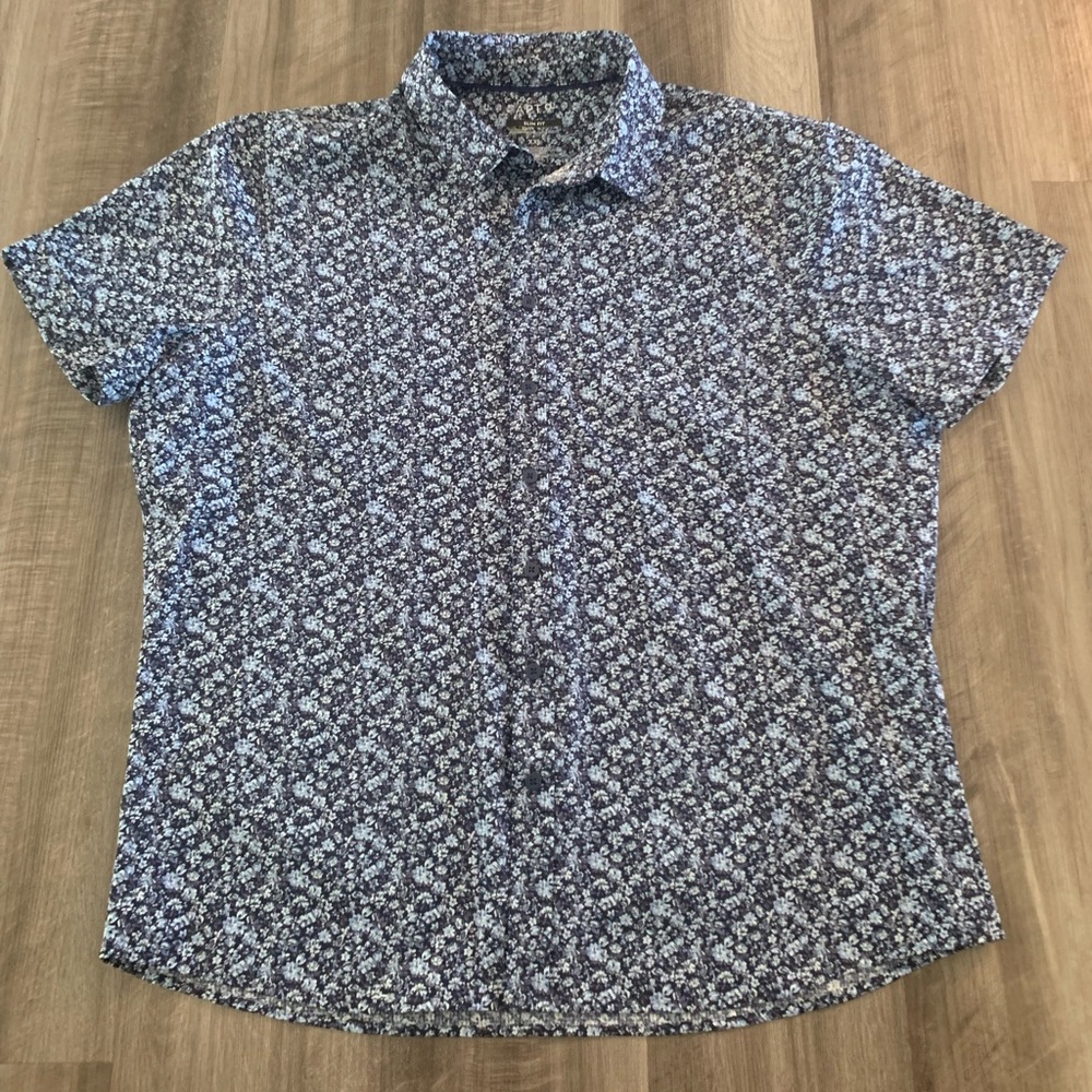 Men’s Apt 9 Slim Fit Button Down Shirt - Size XXL
